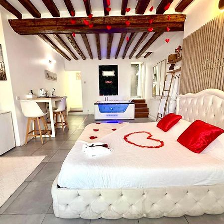 Logement Moderne Avec Jacuzzi Aubervilliers Exterior photo