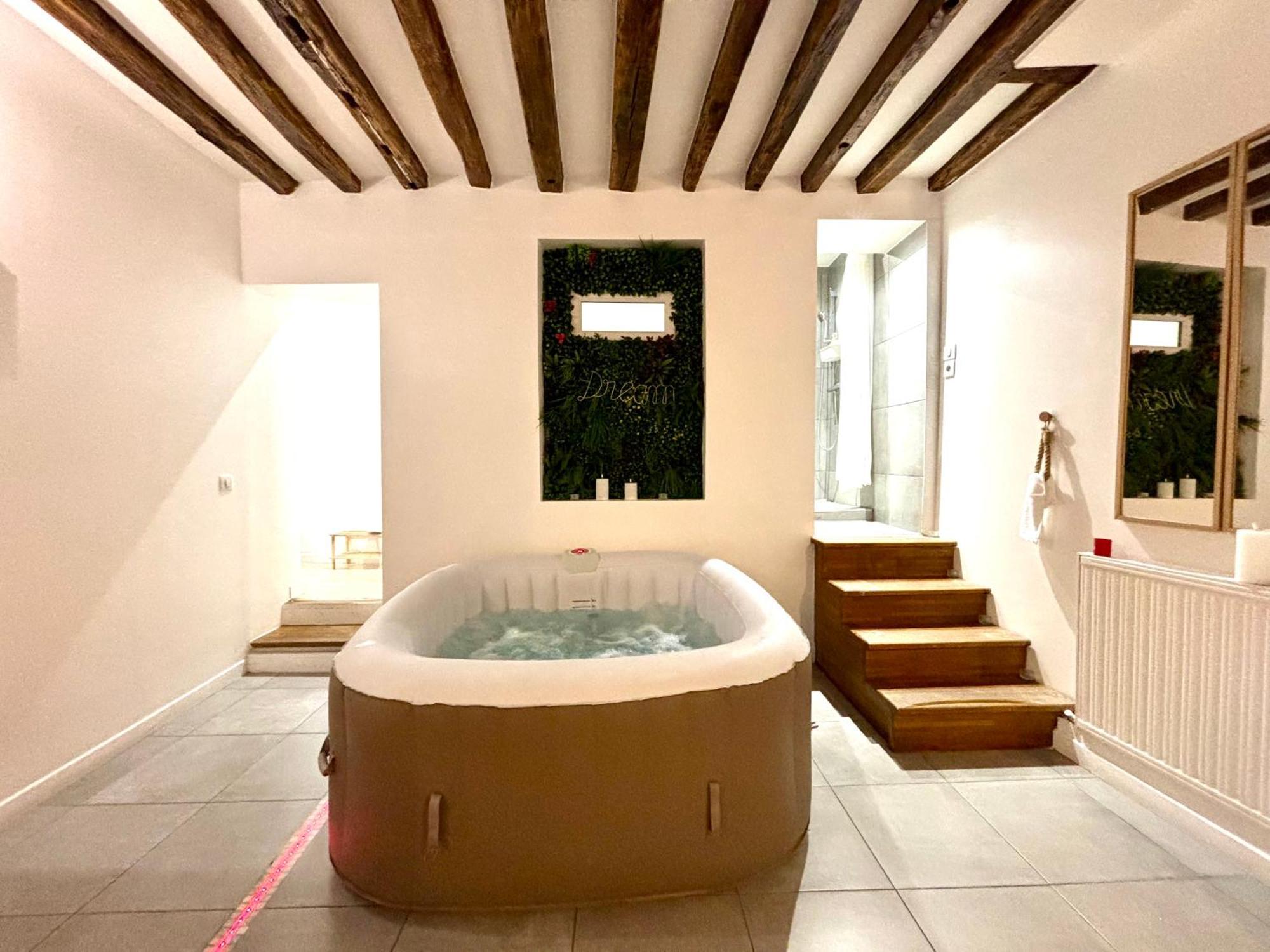 Logement Moderne Avec Jacuzzi Aubervilliers Exterior photo