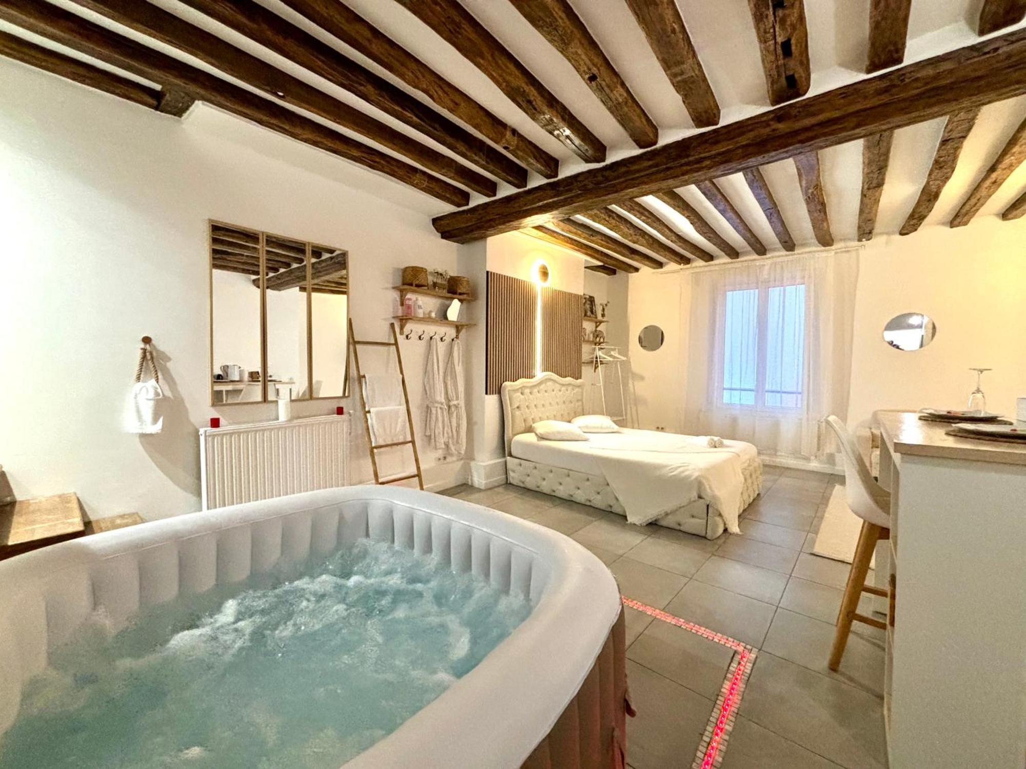 Logement Moderne Avec Jacuzzi Aubervilliers Exterior photo